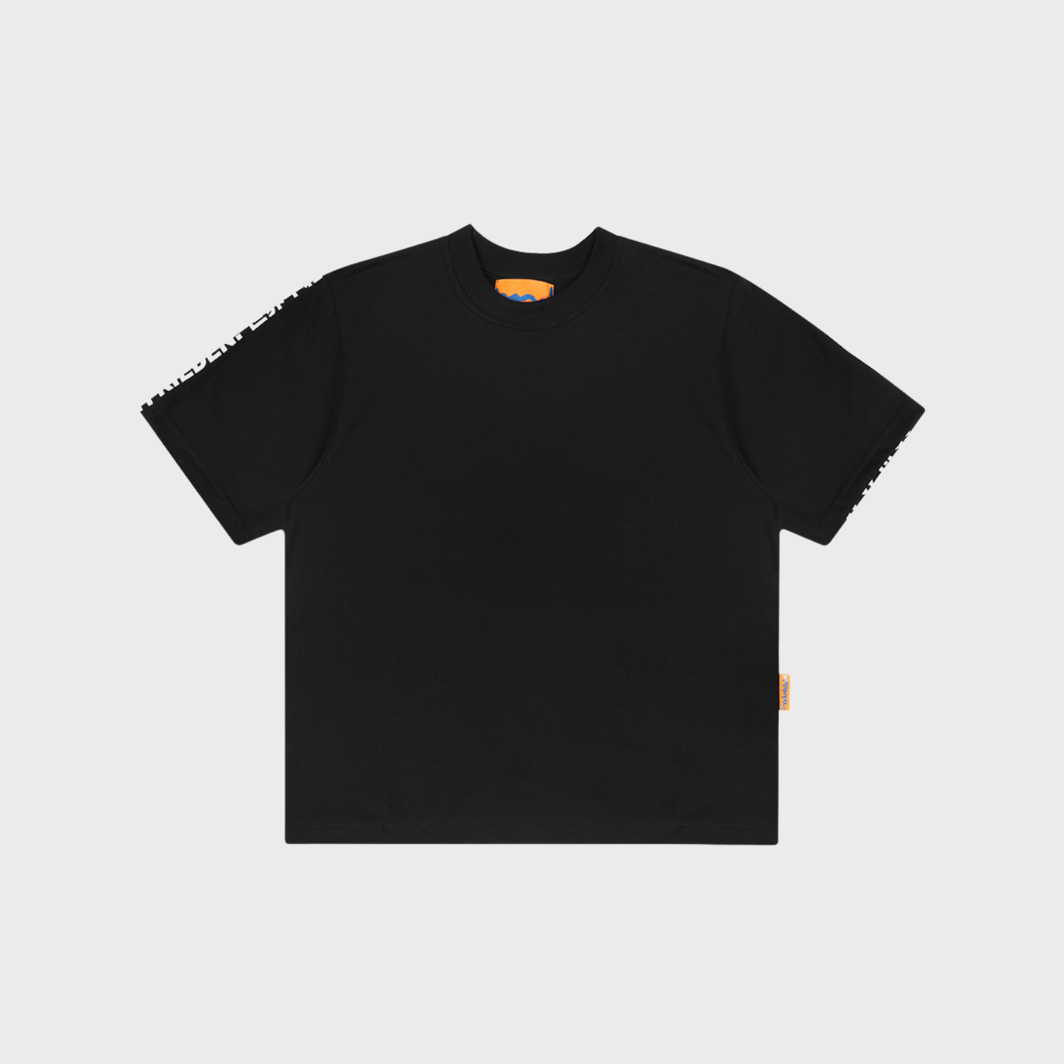 Camiseta MAD Idiomas - Preto