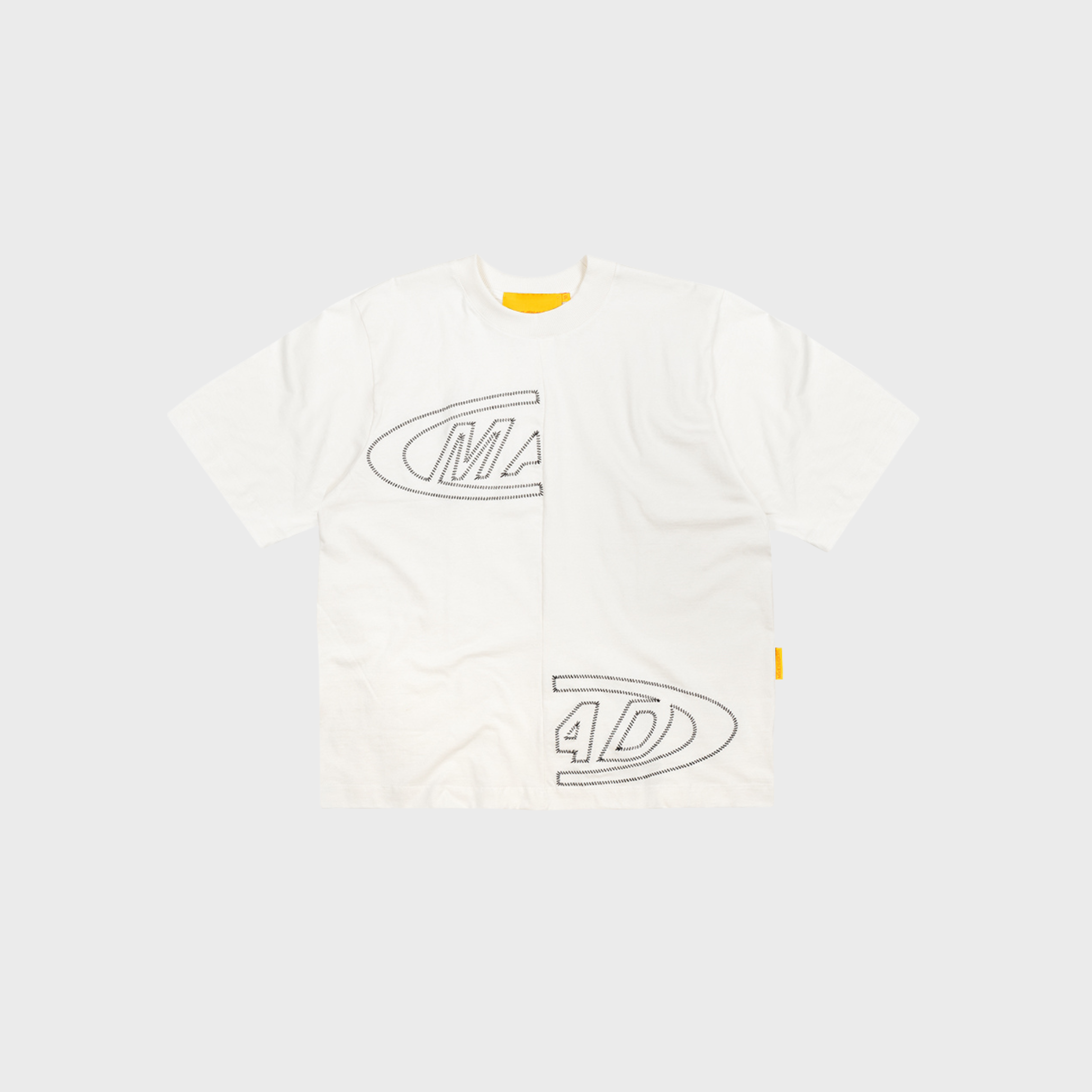 CAMISETA MAD ENLATADOS BOXY PORTAL BORDADA 1.26 - OFF WHITE