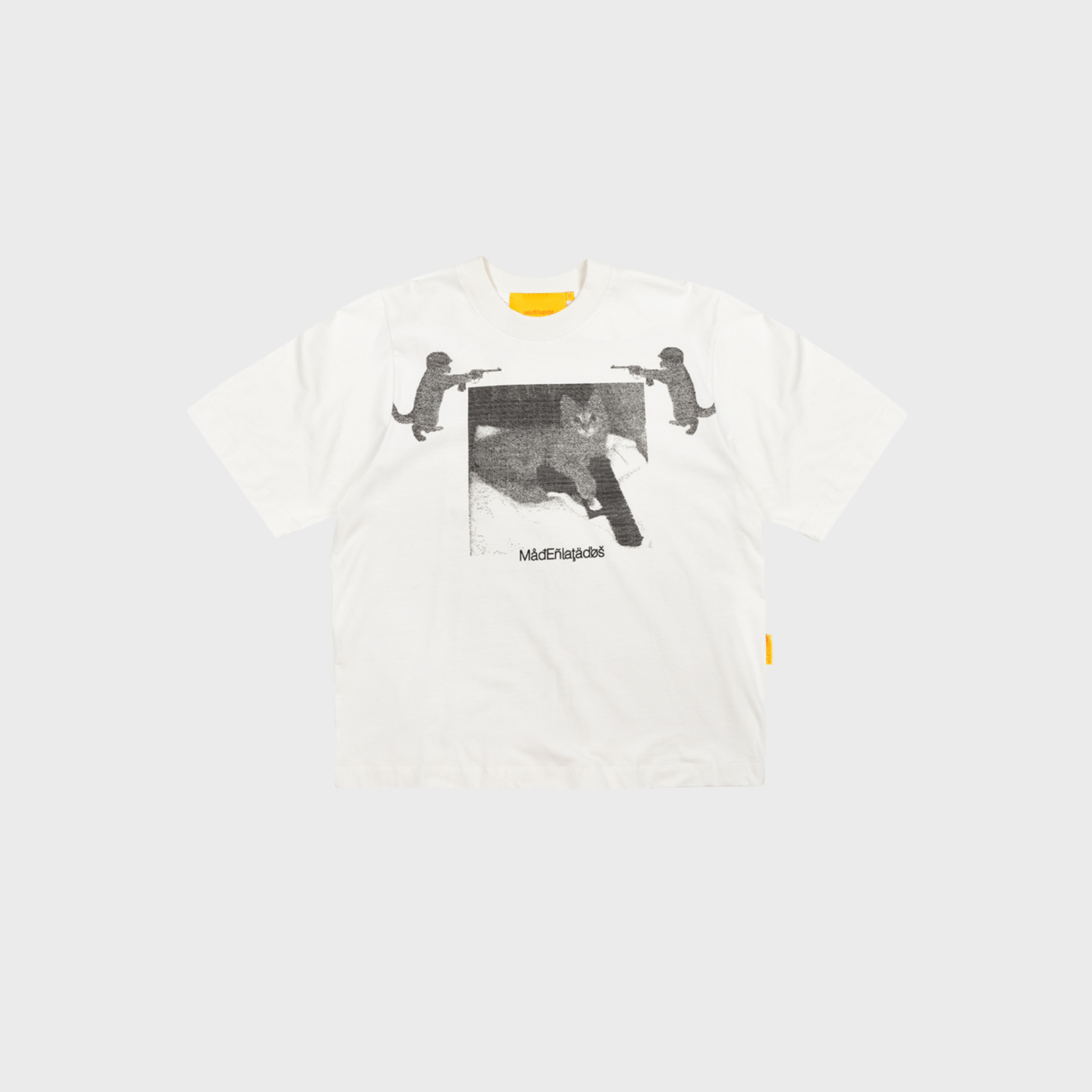 CAMISETA MAD ENLATADOS BOXY REVOLVER - OFF WHITE