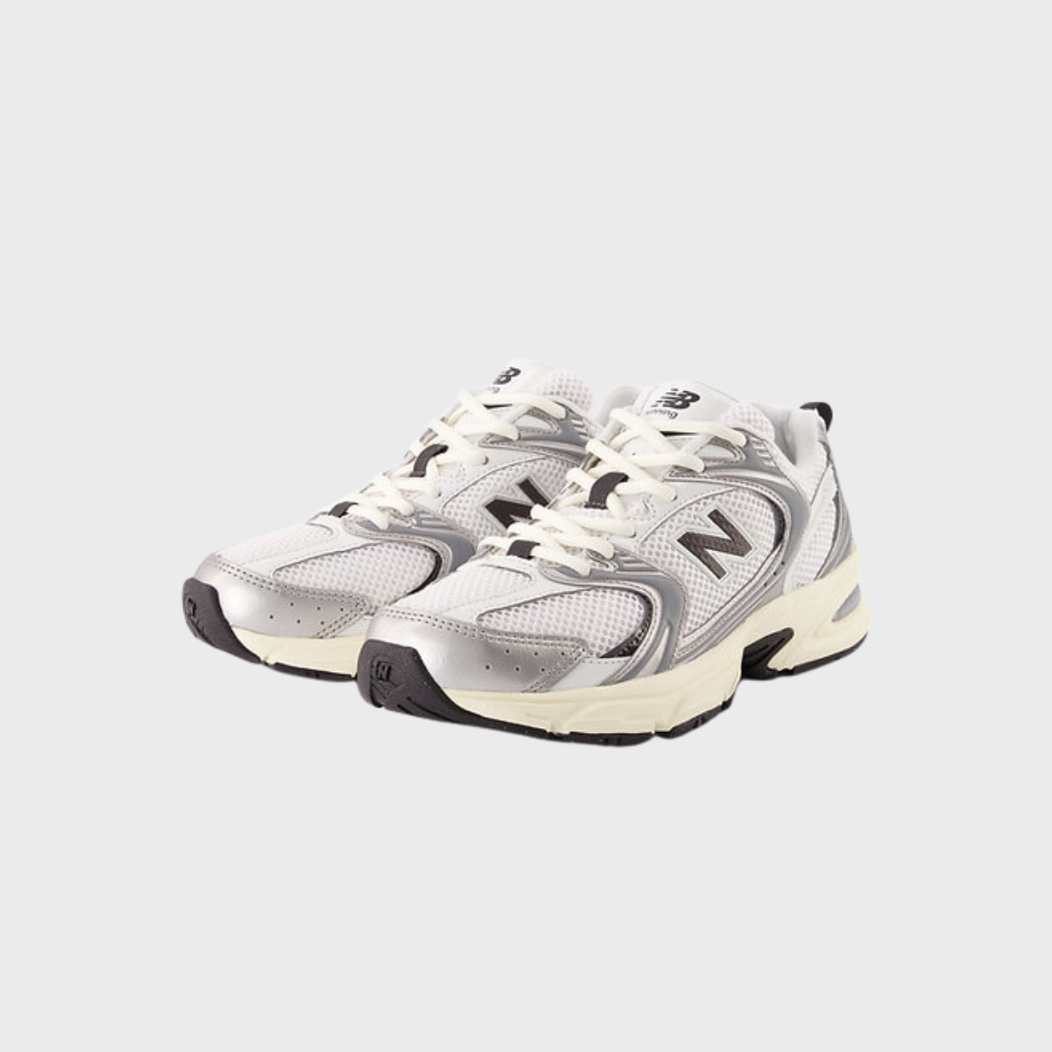 Tênis New Balance 530  - Branco/Prata